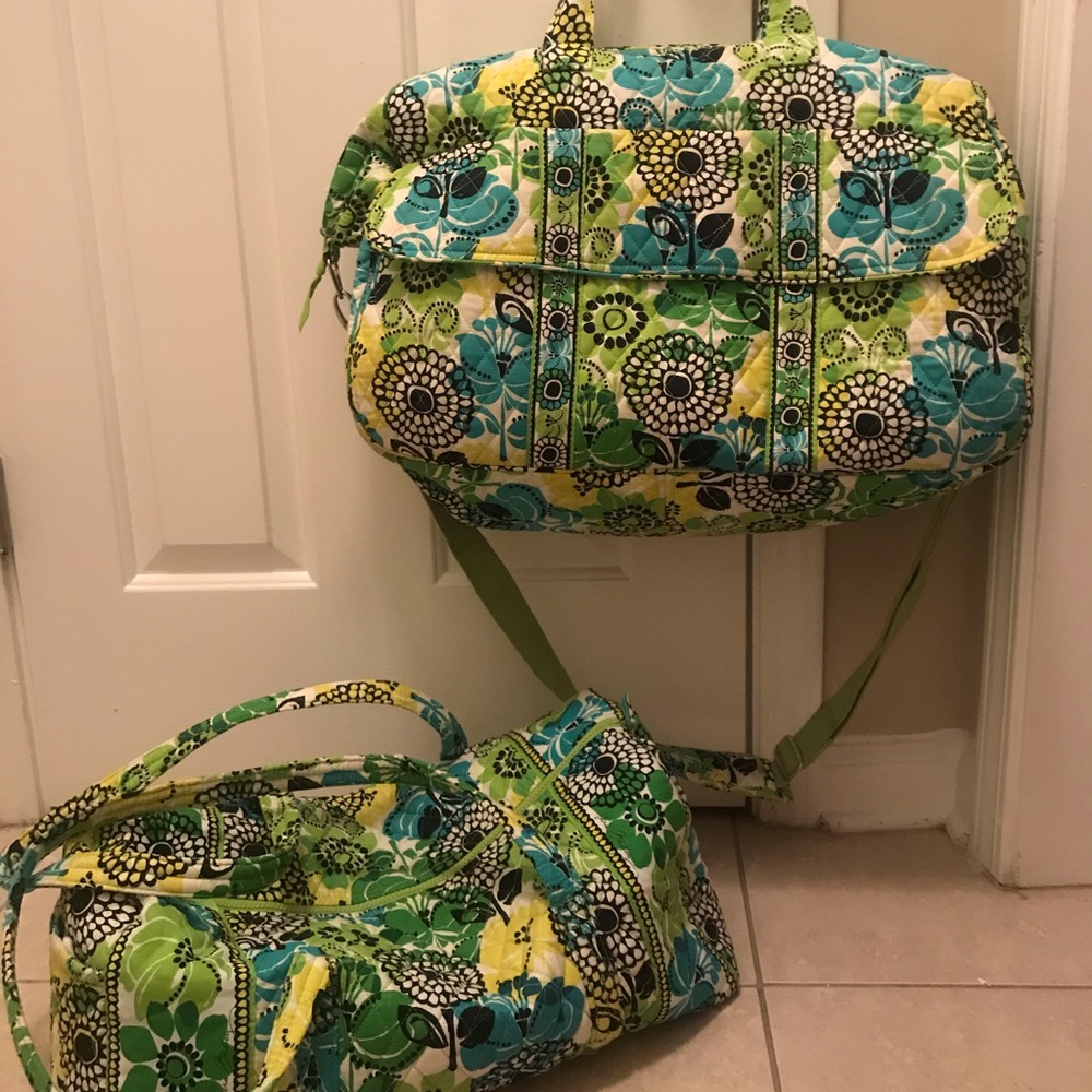 Large Lime’s Up travel set